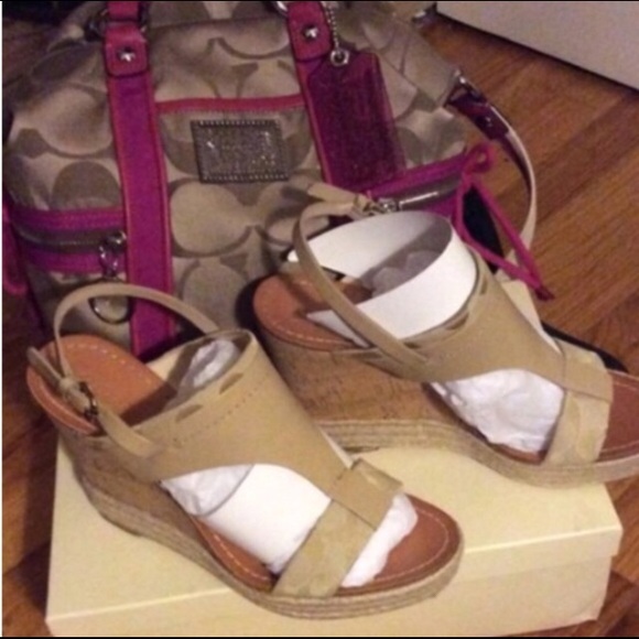Coach wedge sandals NWTIB - Picture 2 of 4